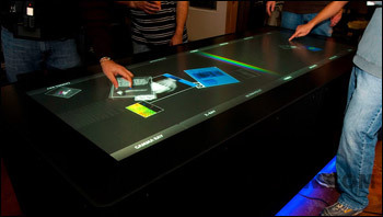 支持50触摸点的100英寸背投式桌面触摸屏亮相-【背投显示专区】-背投显示|Rear-projector|产品及市场信息资讯-【投影之窗】